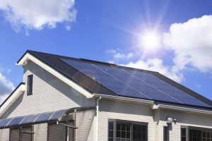Comment fonctionne un panneau solaire photovoltaïque ?